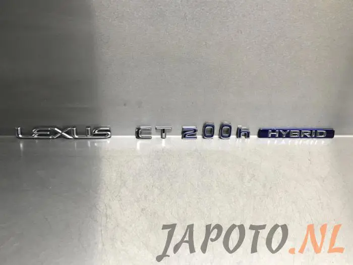 Emblema Lexus CT 200h