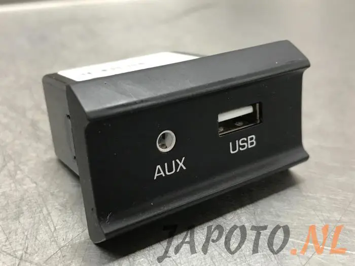 AUX / USB-Anschluss Kia Picanto