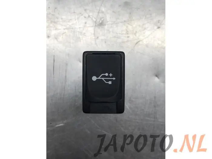 AUX/USB aansluiting Toyota Yaris